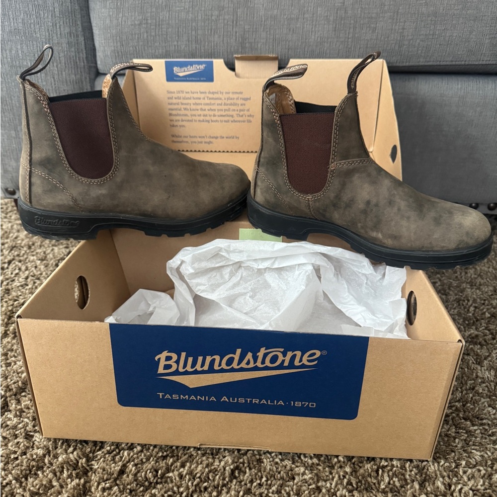 Blundstone Brown Leather Chelsea Boots